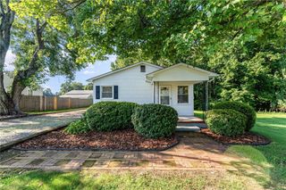 544 Edgewood Street, Kernersville, NC 27284