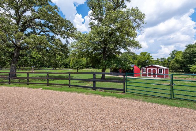 669 Vz County Road 2316, Canton, TX 75103