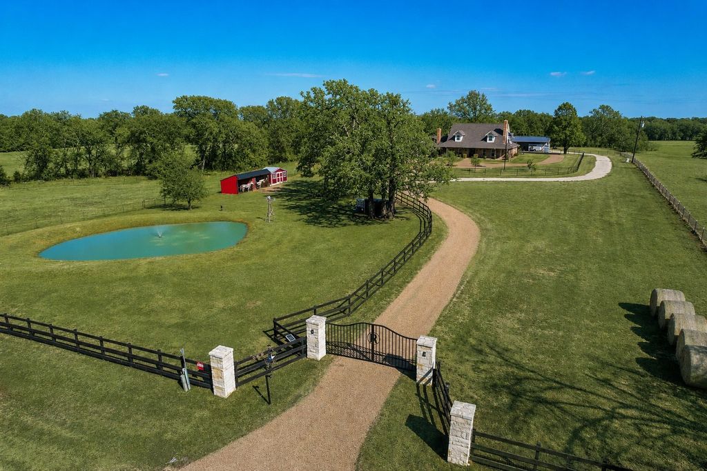 669 Vz County Road 2316, Canton, TX 75103
