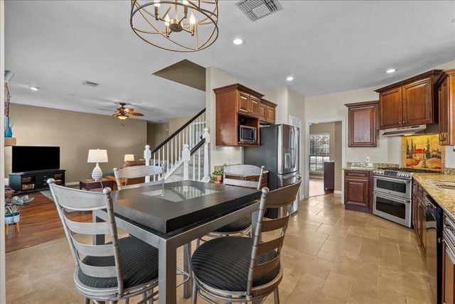 826 Prairie Brook Court, Houston, TX 77062