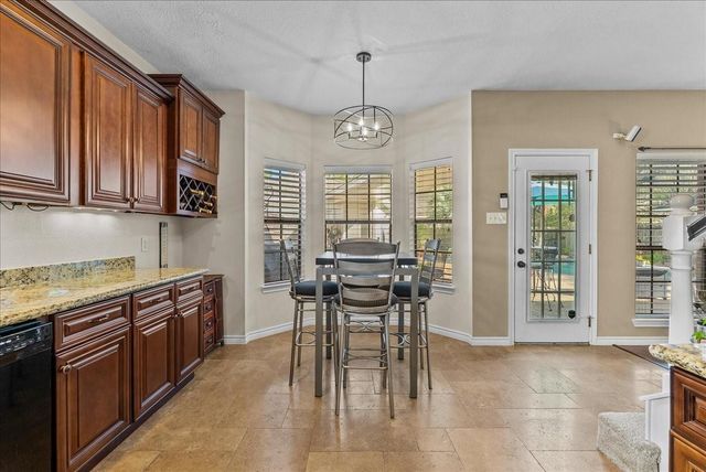 826 Prairie Brook Court, Houston, TX 77062