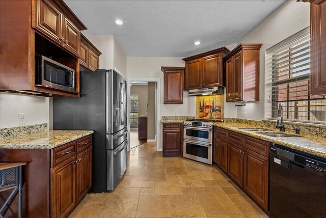 826 Prairie Brook Court, Houston, TX 77062