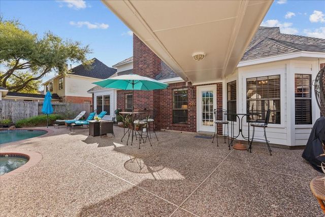 826 Prairie Brook Court, Houston, TX 77062