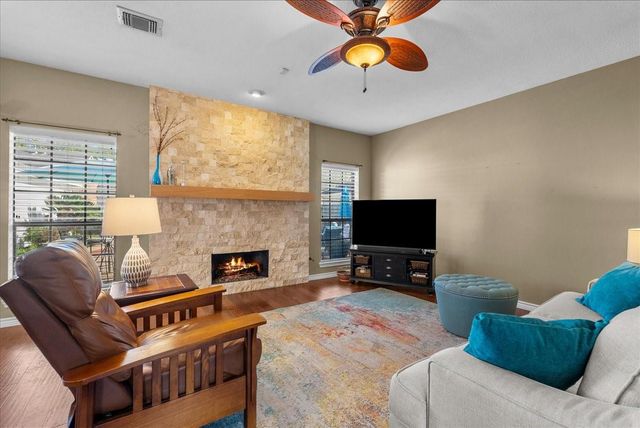 826 Prairie Brook Court, Houston, TX 77062