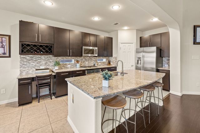 311 Blythe Bridge Drive, Roanoke, TX 76262