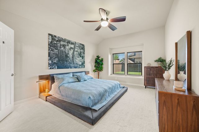 311 Blythe Bridge Drive, Roanoke, TX 76262