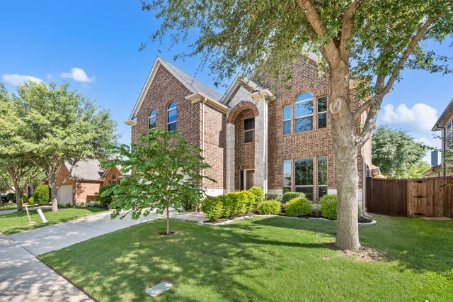 311 Blythe Bridge Drive, Roanoke, TX 76262