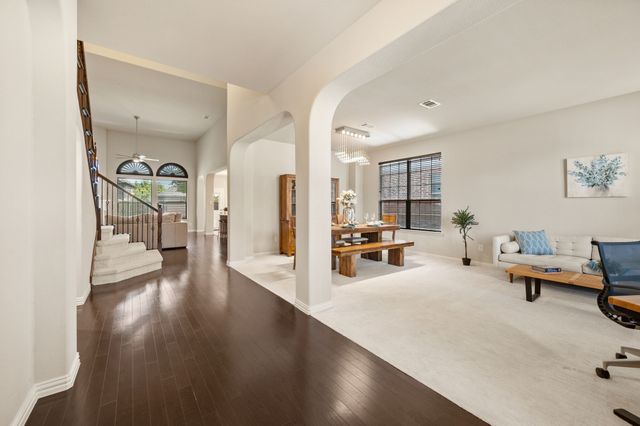 311 Blythe Bridge Drive, Roanoke, TX 76262