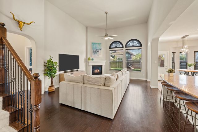 311 Blythe Bridge Drive, Roanoke, TX 76262