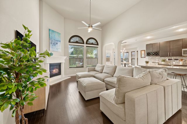 311 Blythe Bridge Drive, Roanoke, TX 76262