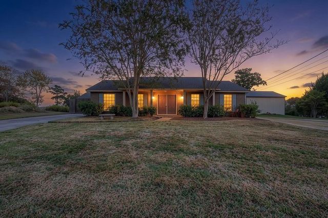528 Indian Hill Boulevard, Livingston, TX 77351