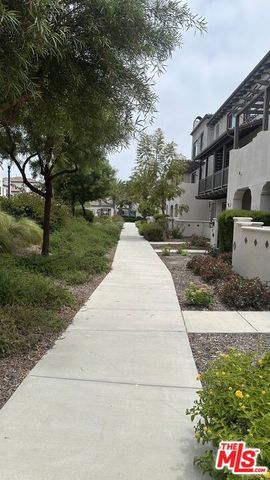 358 Serra Street, Camarillo, CA 93010