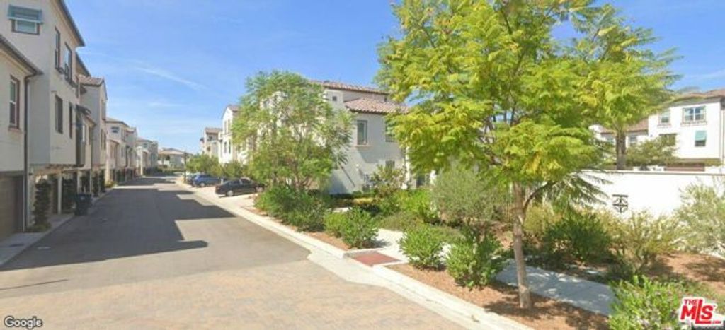 358 Serra Street, Camarillo, CA 93010