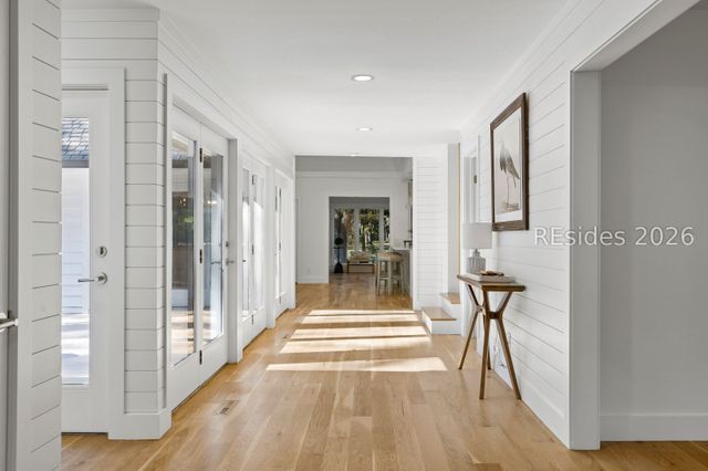13 McIntosh Rd, Hilton Head Island, SC 29926