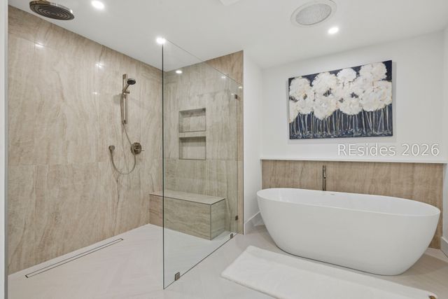 13 McIntosh Rd, Hilton Head Island, SC 29926