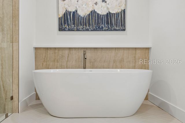 13 McIntosh Rd, Hilton Head Island, SC 29926