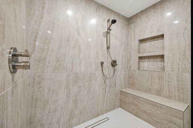 13 McIntosh Rd, Hilton Head Island, SC 29926