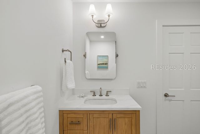 13 McIntosh Rd, Hilton Head Island, SC 29926