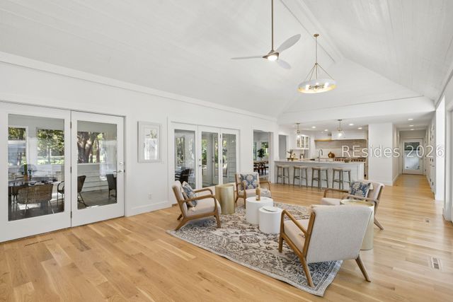 13 McIntosh Rd, Hilton Head Island, SC 29926