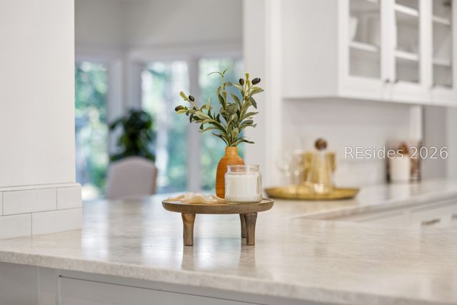 13 McIntosh Rd, Hilton Head Island, SC 29926