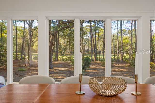 13 McIntosh Rd, Hilton Head Island, SC 29926