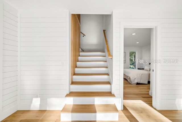 13 McIntosh Rd, Hilton Head Island, SC 29926