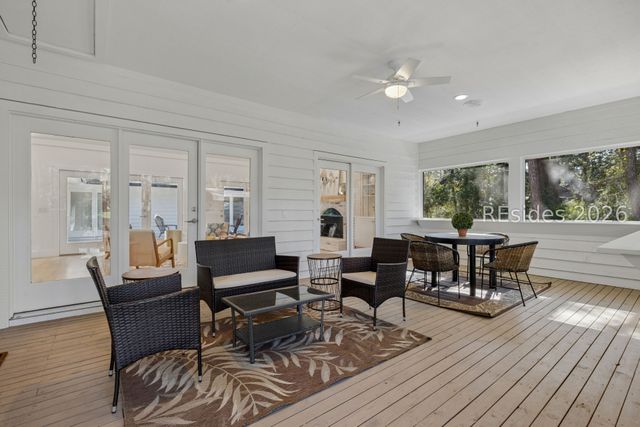 13 McIntosh Rd, Hilton Head Island, SC 29926