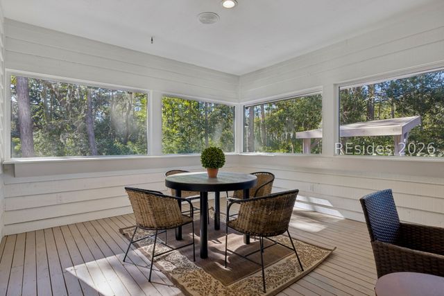 13 McIntosh Rd, Hilton Head Island, SC 29926