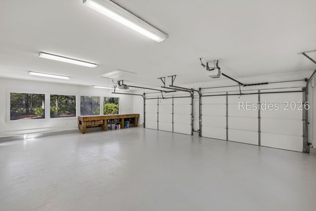 13 McIntosh Rd, Hilton Head Island, SC 29926