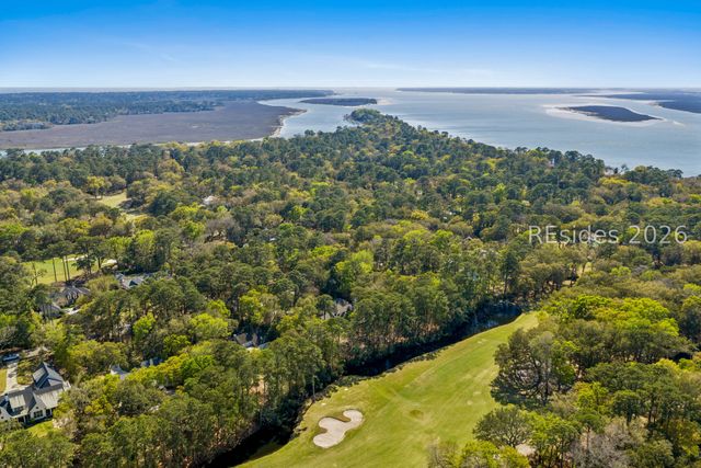 13 McIntosh Rd, Hilton Head Island, SC 29926