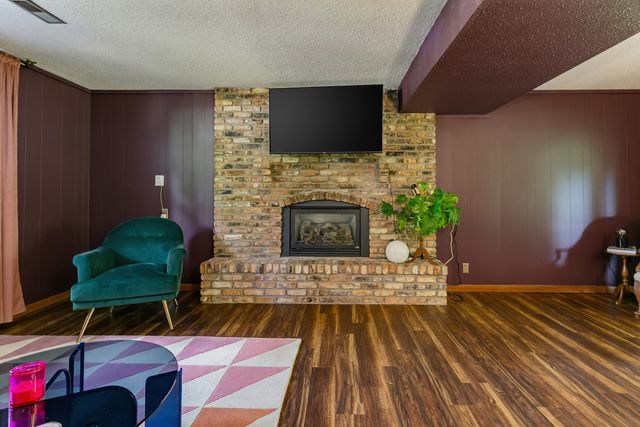 6319 Dodds Drive, Bettendorf, IA 52722