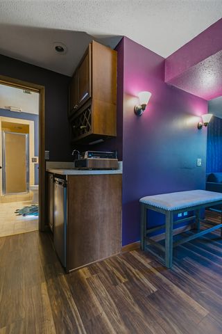 6319 Dodds Drive, Bettendorf, IA 52722