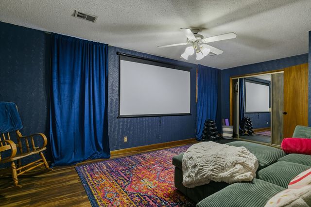 6319 Dodds Drive, Bettendorf, IA 52722