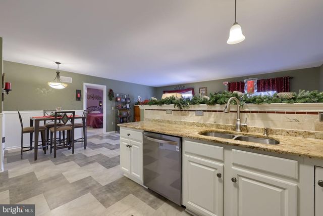 4036 GREEN PARK DR, Mount Joy, PA 17552