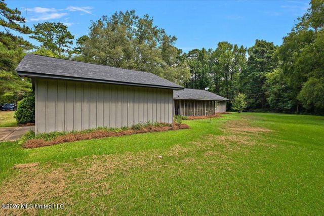 3502 Palestine Road, Raymond, MS 39154