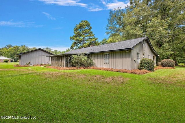 3502 Palestine Road, Raymond, MS 39154