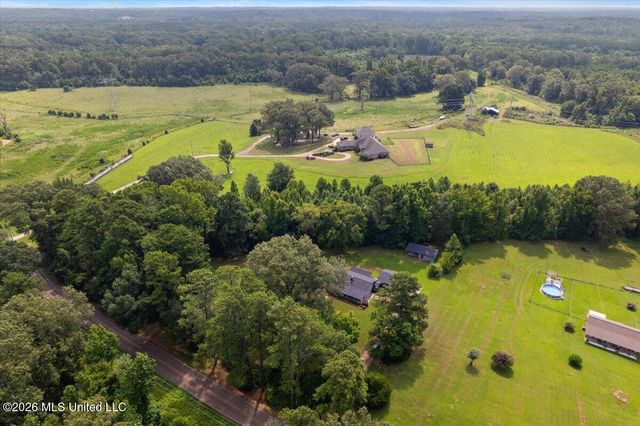 3502 Palestine Road, Raymond, MS 39154