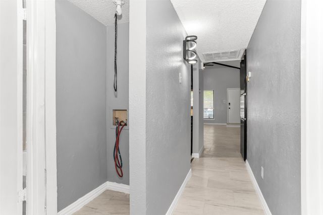 2604 Nina Circle, Grand Prairie, TX 75052