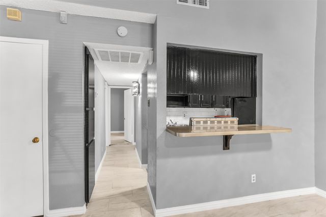 2604 Nina Circle, Grand Prairie, TX 75052
