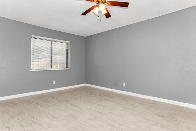 2604 Nina Circle, Grand Prairie, TX 75052