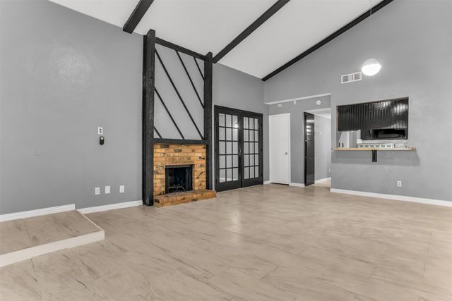 2604 Nina Circle, Grand Prairie, TX 75052