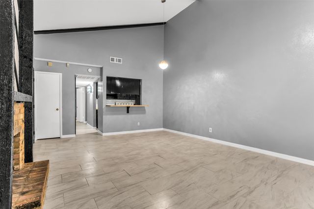 2604 Nina Circle, Grand Prairie, TX 75052