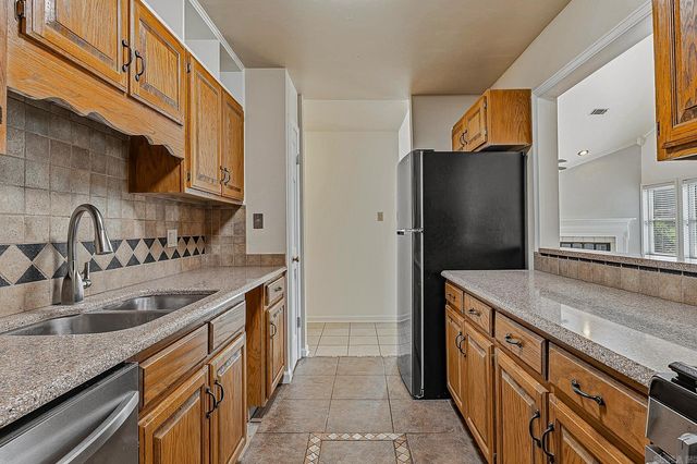 2607 Greenbriar, Jonesboro, AR 72401