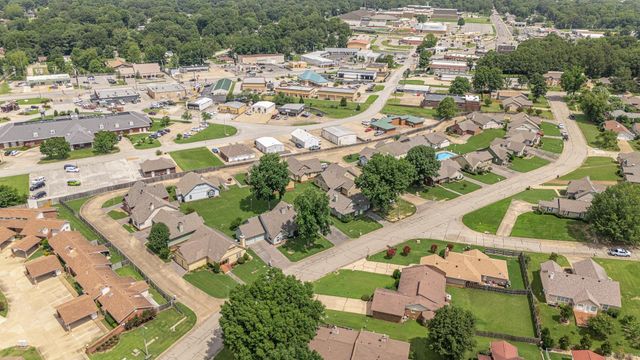 2607 Greenbriar, Jonesboro, AR 72401