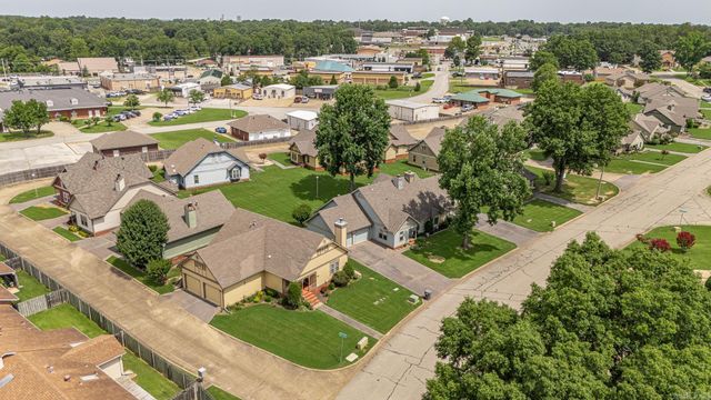 2607 Greenbriar, Jonesboro, AR 72401