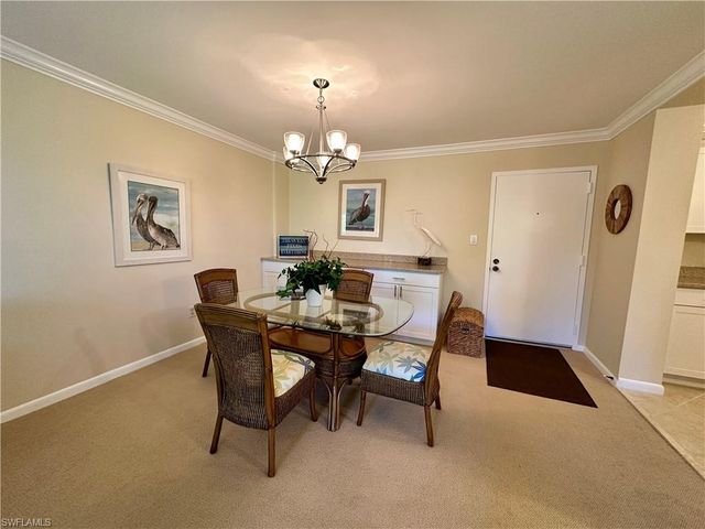555 Park Shore DR B205, Naples, FL 34103