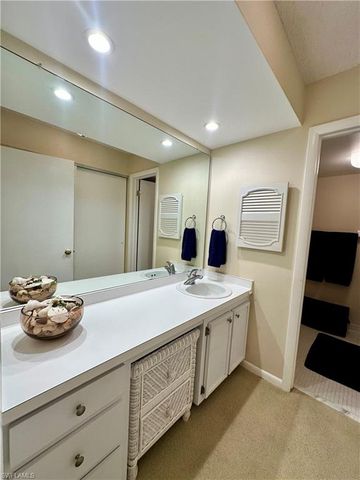 555 Park Shore DR B205, Naples, FL 34103