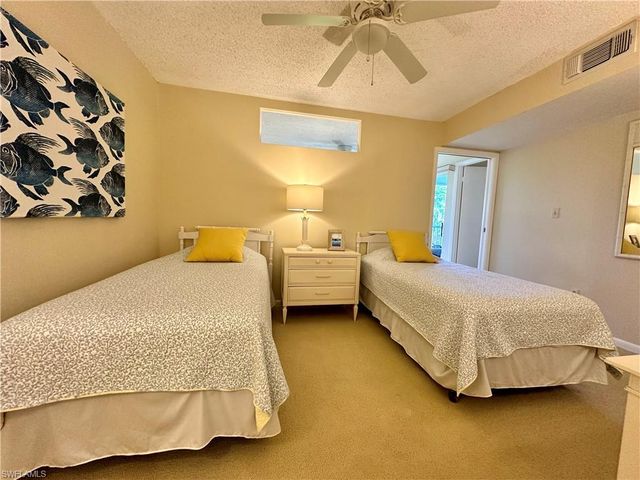 555 Park Shore DR B205, Naples, FL 34103