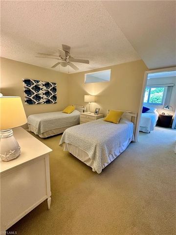 555 Park Shore DR B205, Naples, FL 34103