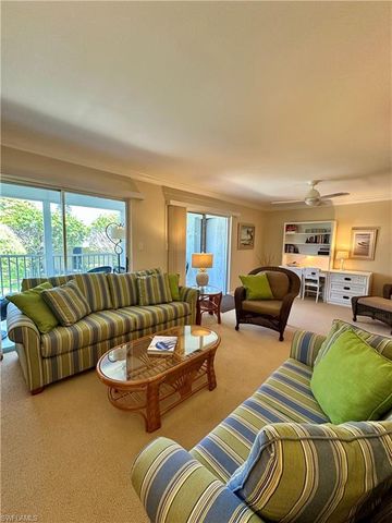 555 Park Shore DR B205, Naples, FL 34103